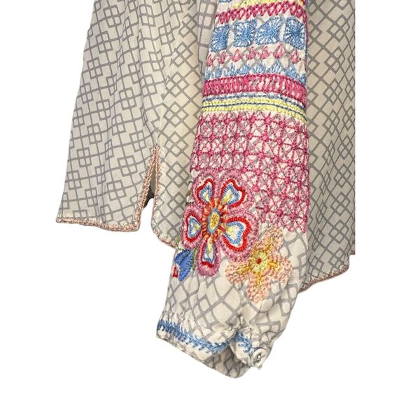 Johnny Was Biya Katie Blouse Women’s Medium 100% Silk Floral Embroidered Top - Picture 6 of 9